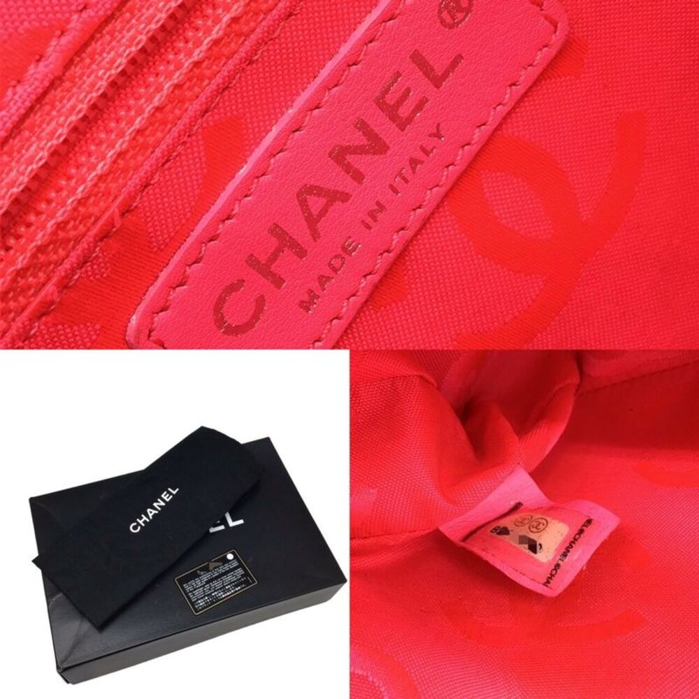 Chanel Cambon Line Black Leather Shoulder Bag (Pre-Owned) - Picture 5 of 10